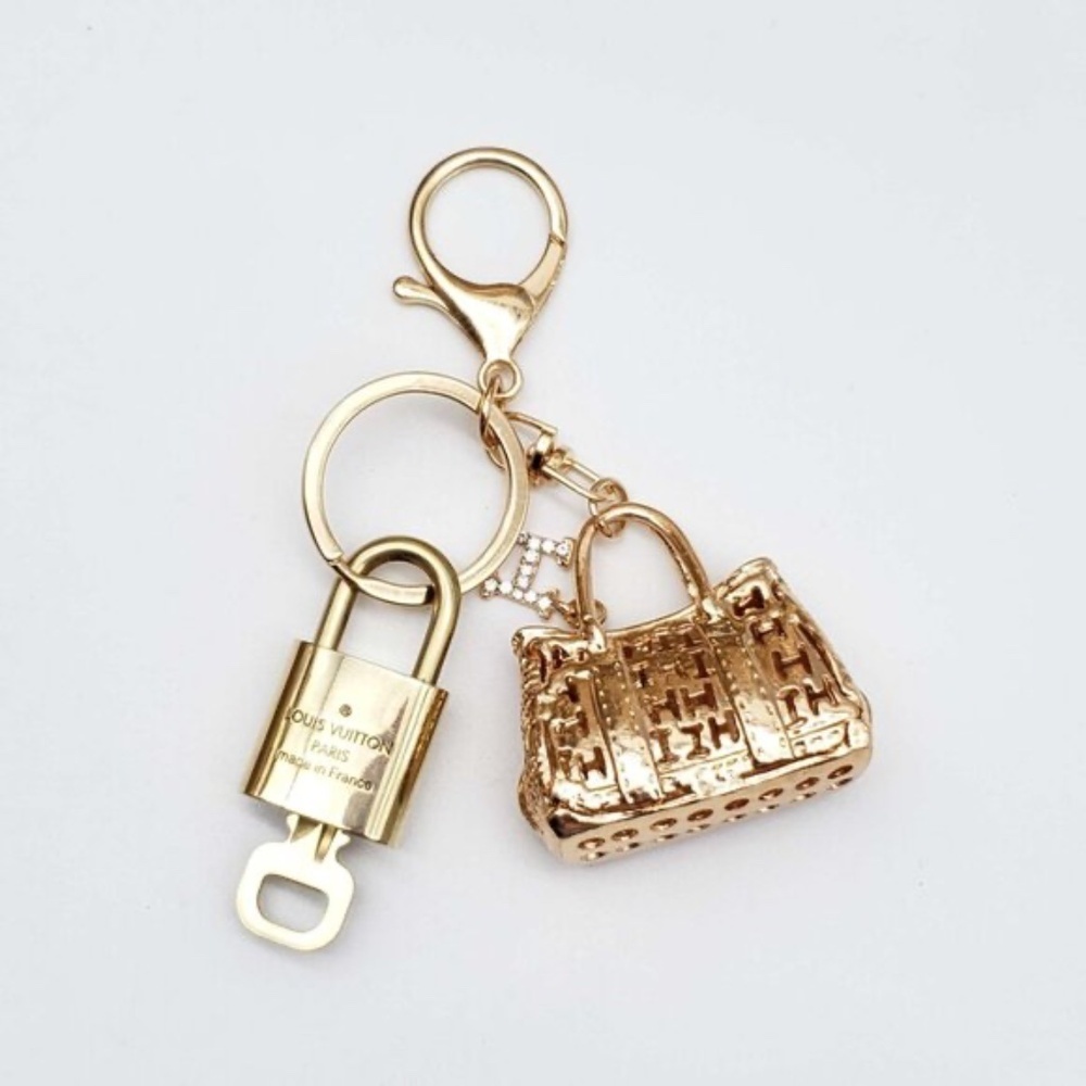 100% Auth Louis Vuitton Lock & Key with unbranded Bagcharm, Keycharm, Keychain - Picture 6 of 7